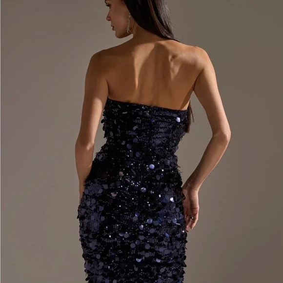 Elegant Strapless Sequin Dress in Blue - Picture 8 of 13